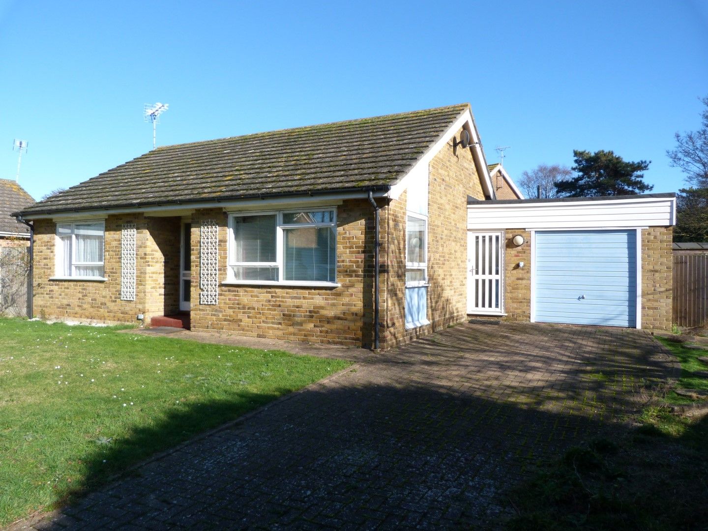 2 bedroom detached bungalow SSTC in Broadstairs - Photograph 1