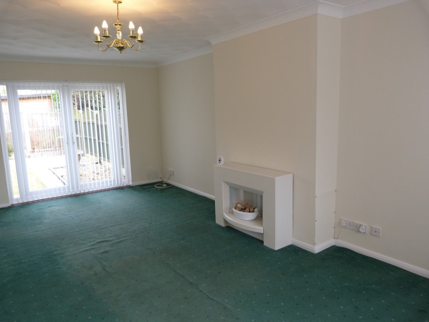 3 bedroom semi-detached house SSTC in Broadstairs - Photograph 2