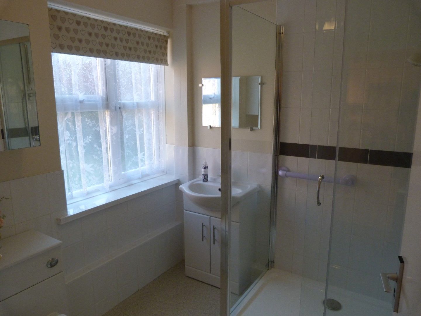 1 bedroom ground floor flat/apartment SSTC in Broadstairs - Photograph 6
