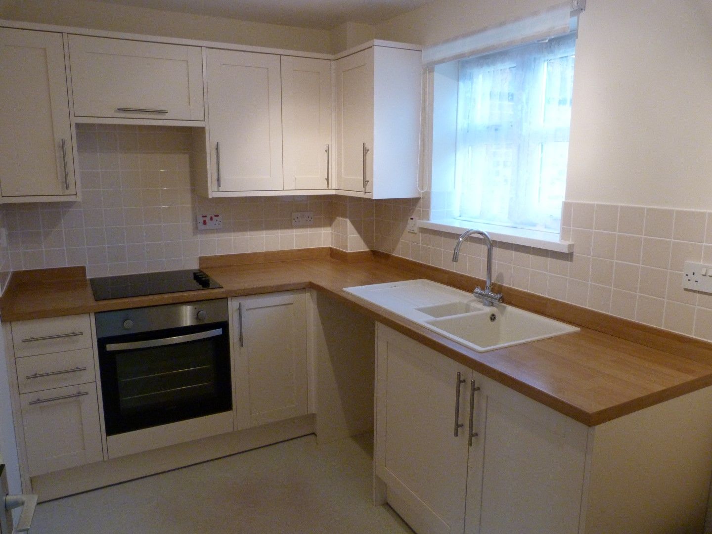 1 bedroom ground floor flat/apartment SSTC in Broadstairs - Photograph 4