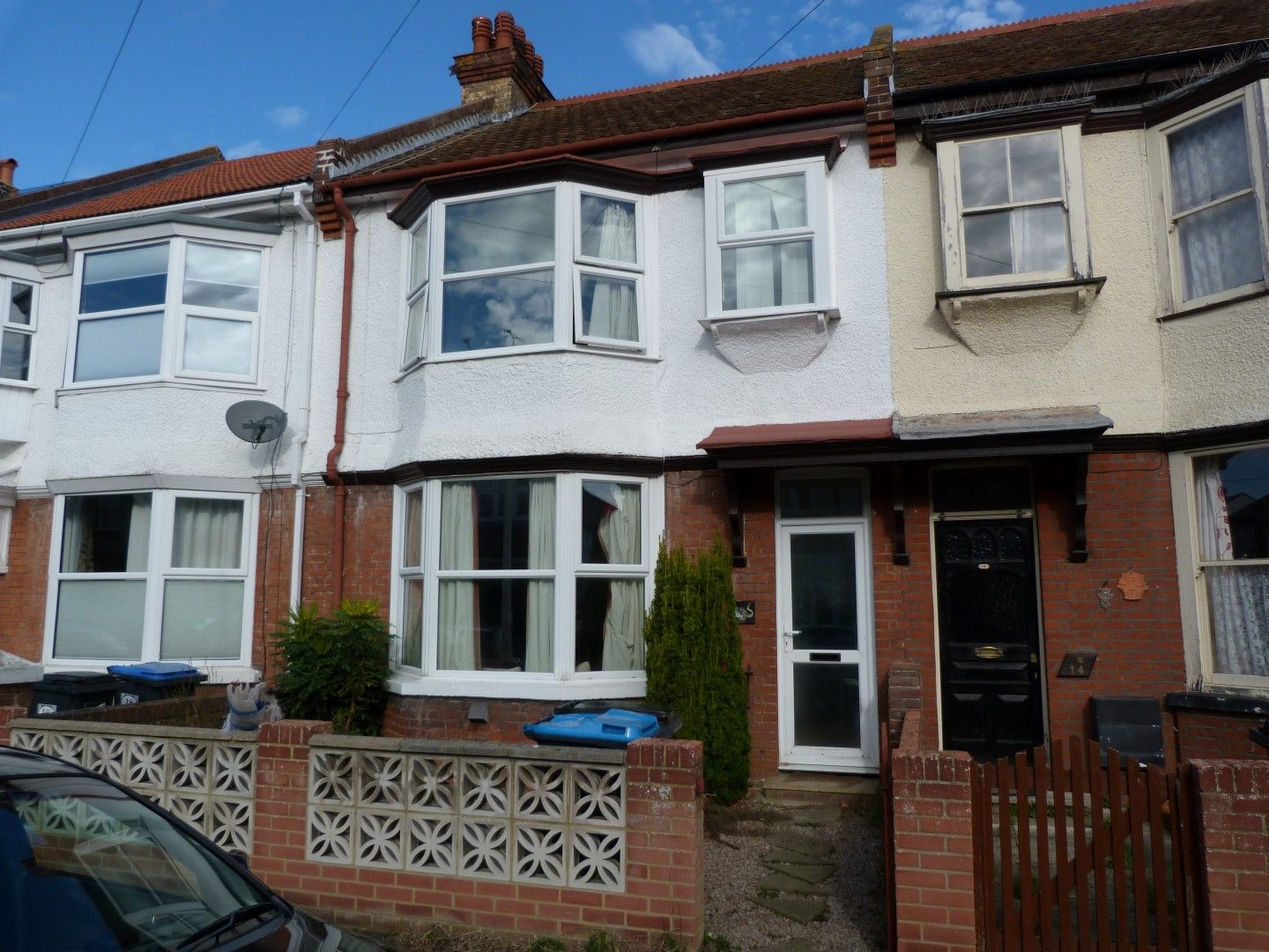 4 bedroom mid terraced house For Sale in Broadstairs - Photograph 1