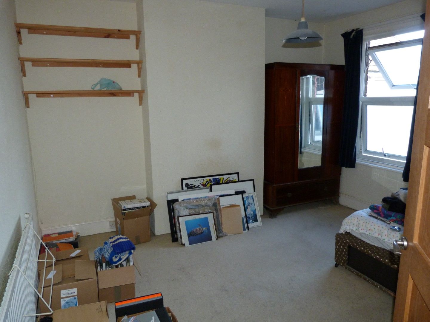 4 bedroom mid terraced house For Sale in Broadstairs - Photograph 6