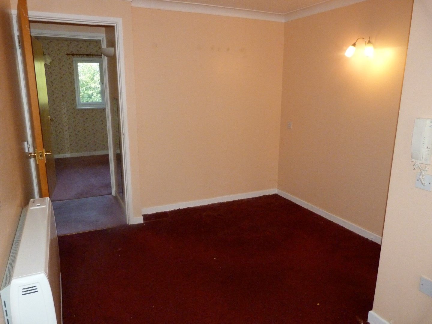 1 bedroom flat flat/apartment SSTC in Broadstairs - Photograph 3