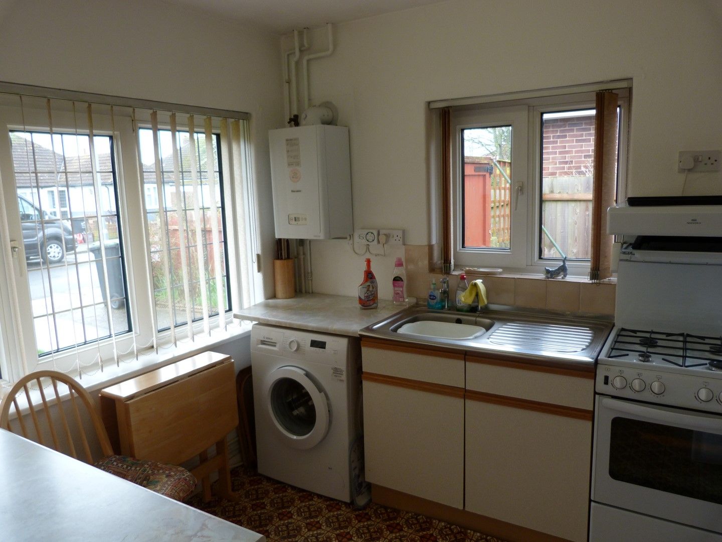 2 bedroom semi-detached bungalow SSTC in Broadstairs - Photograph 3