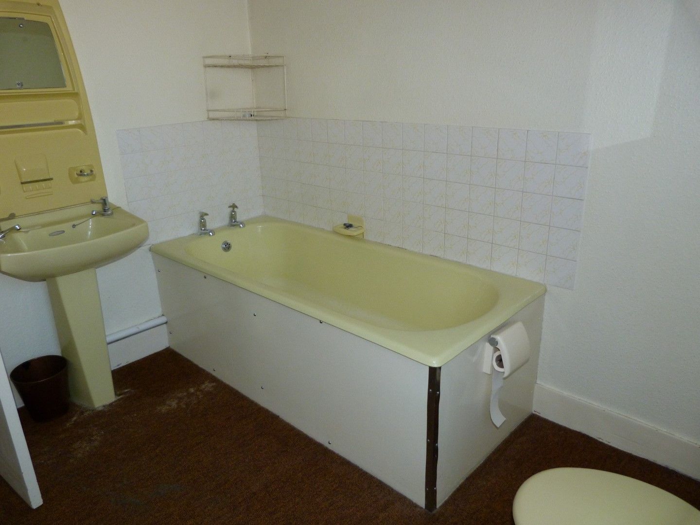 2 bedroom mid terraced house SSTC in Ramsgate - Photograph 6