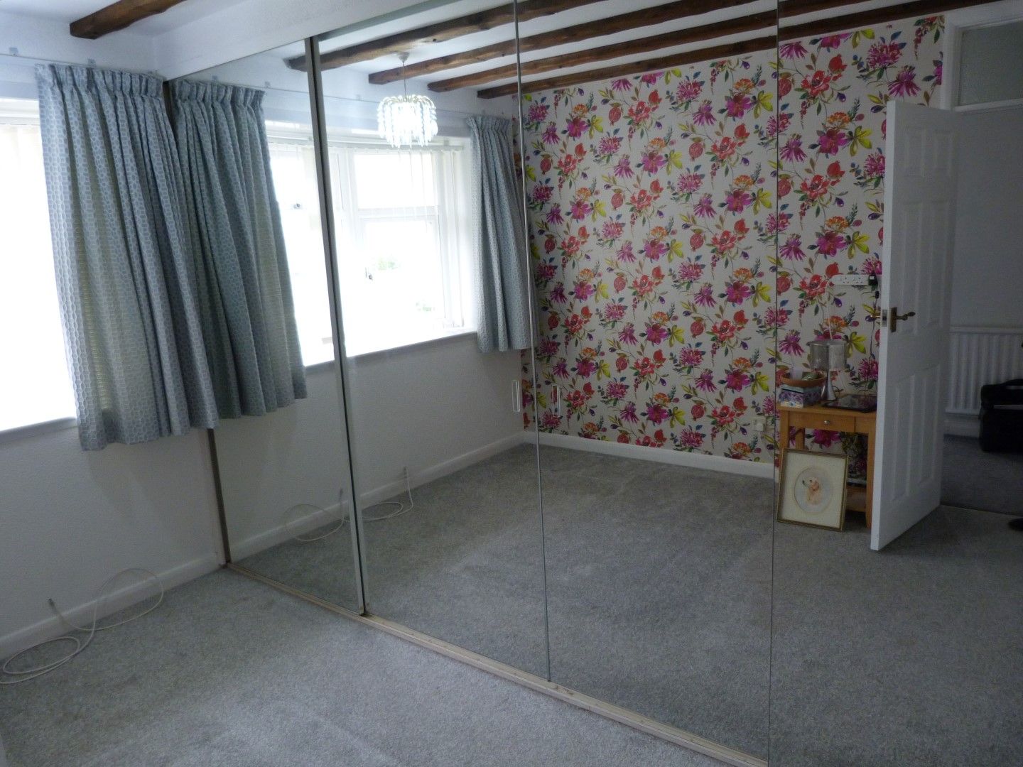 2 bedroom link detached bungalow SSTC in Broadstairs - Photograph 5