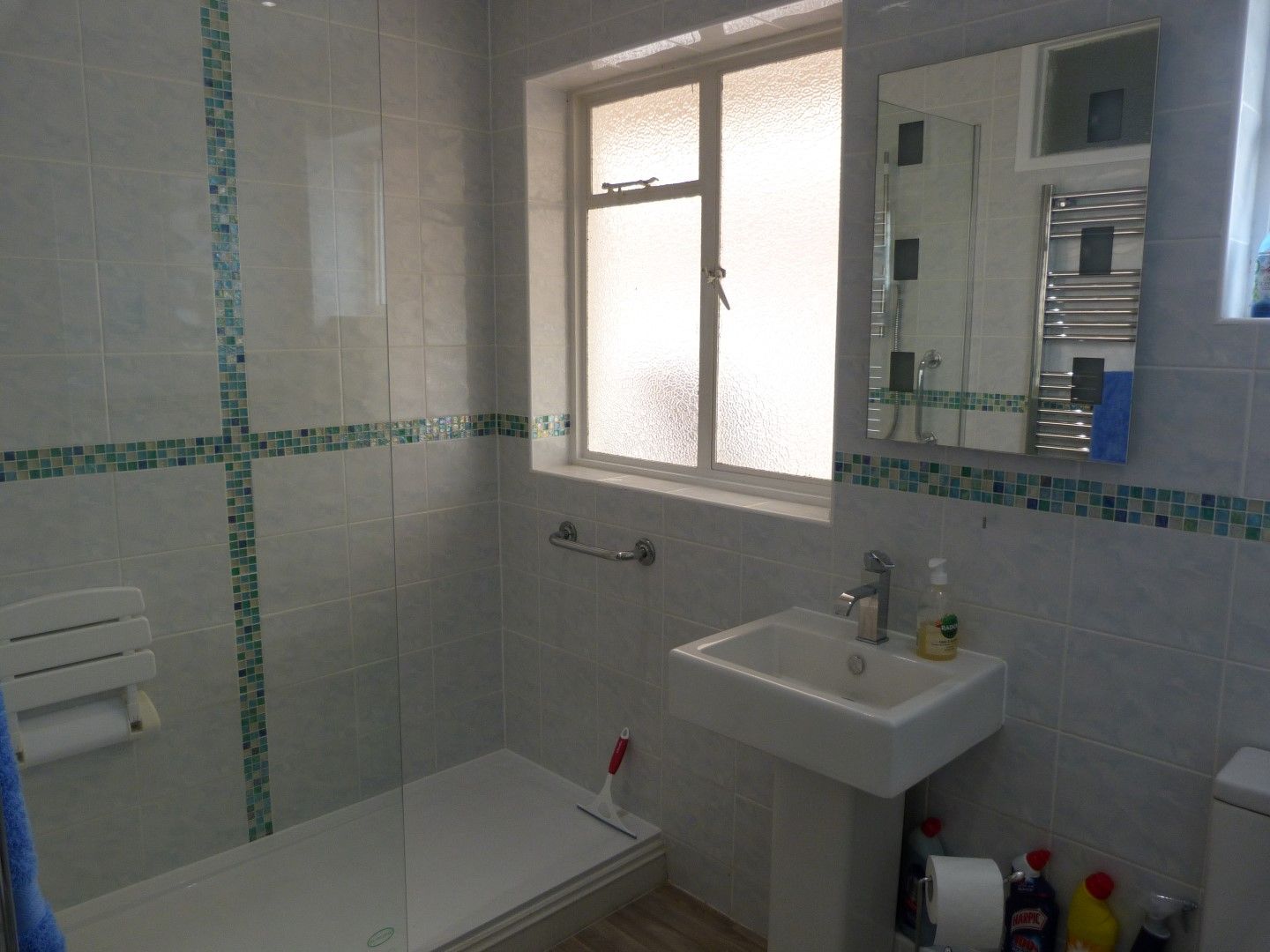 2 bedroom link detached bungalow SSTC in Broadstairs - Photograph 6