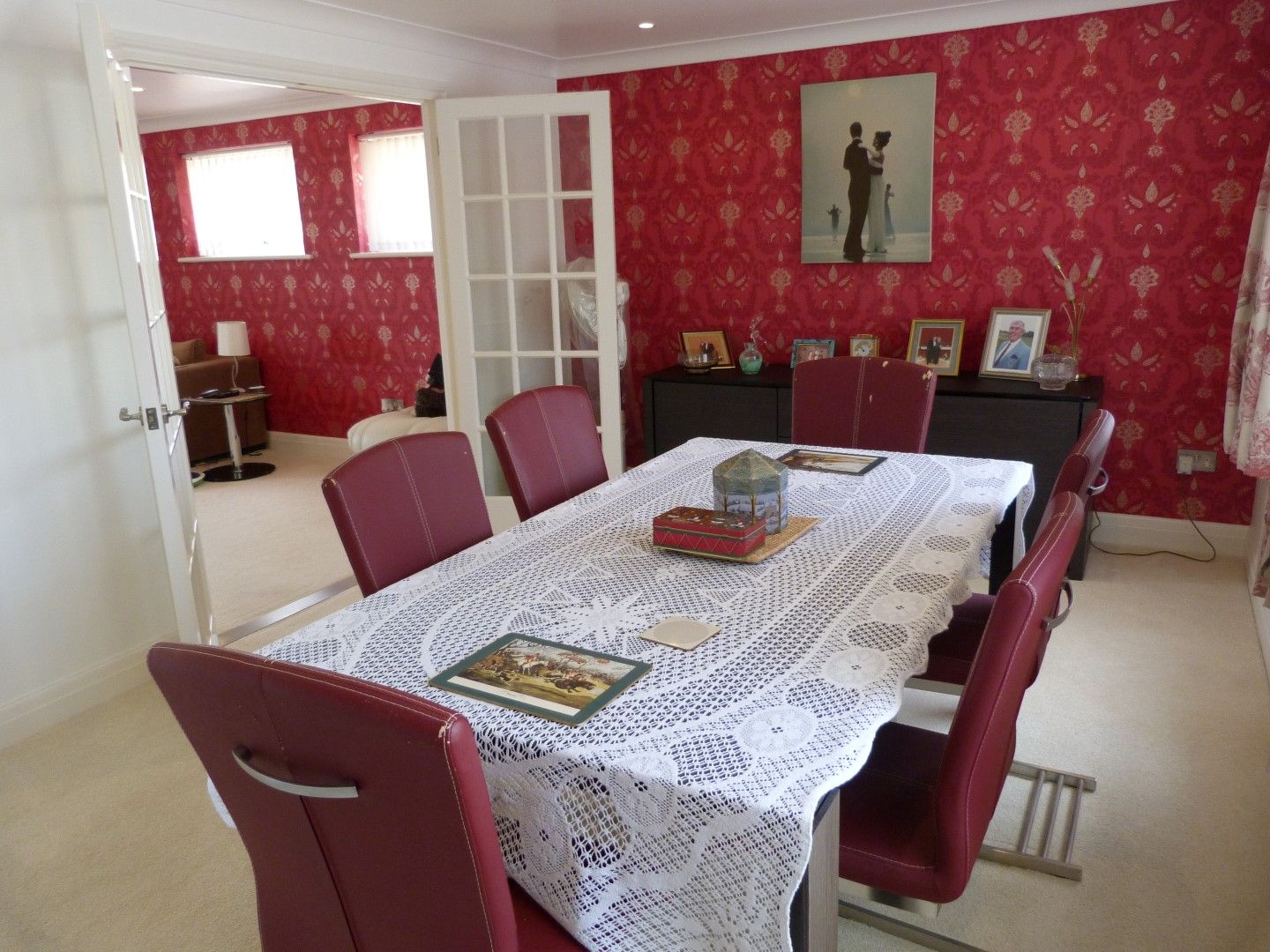 3 bedroom flat flat/apartment SSTC in Broadstairs - Photograph 5