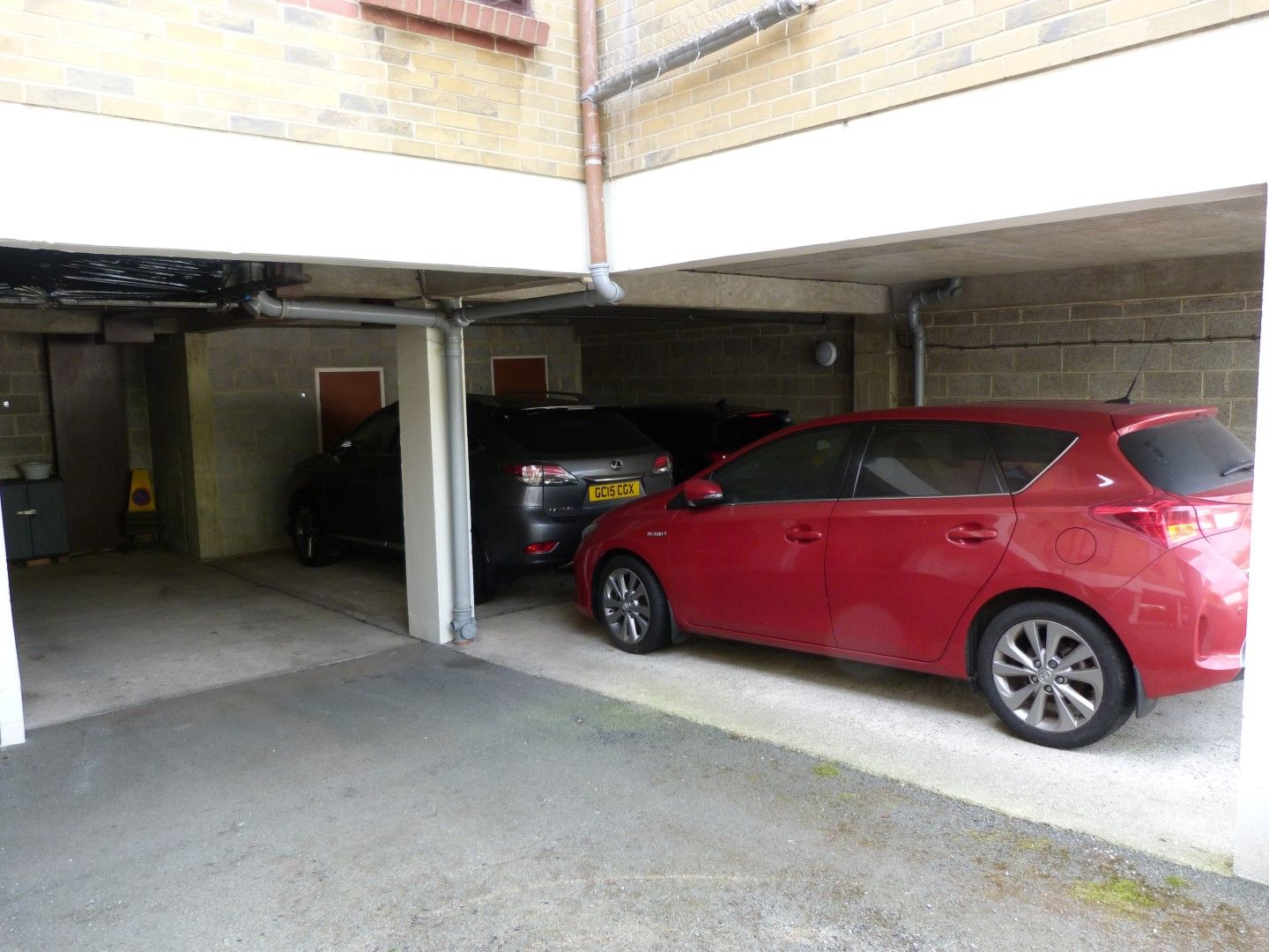 3 bedroom flat flat/apartment SSTC in Broadstairs - Photograph 10