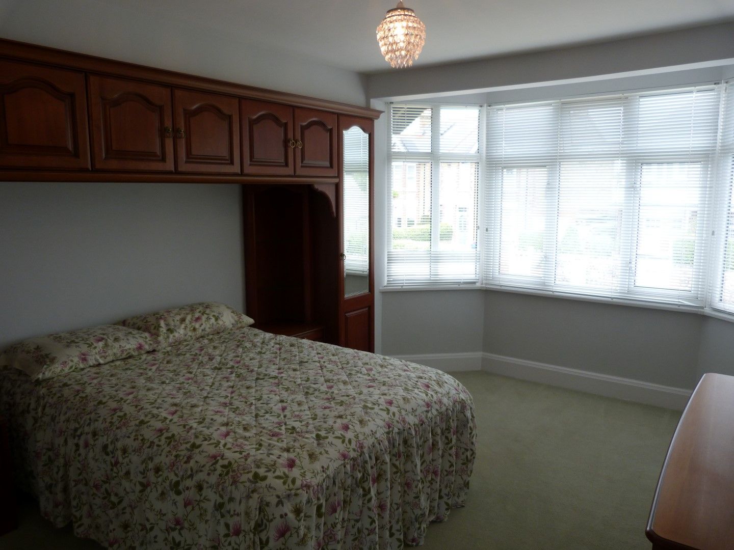 4 bedroom semi-detached house SSTC in Broadstairs - Photograph 8