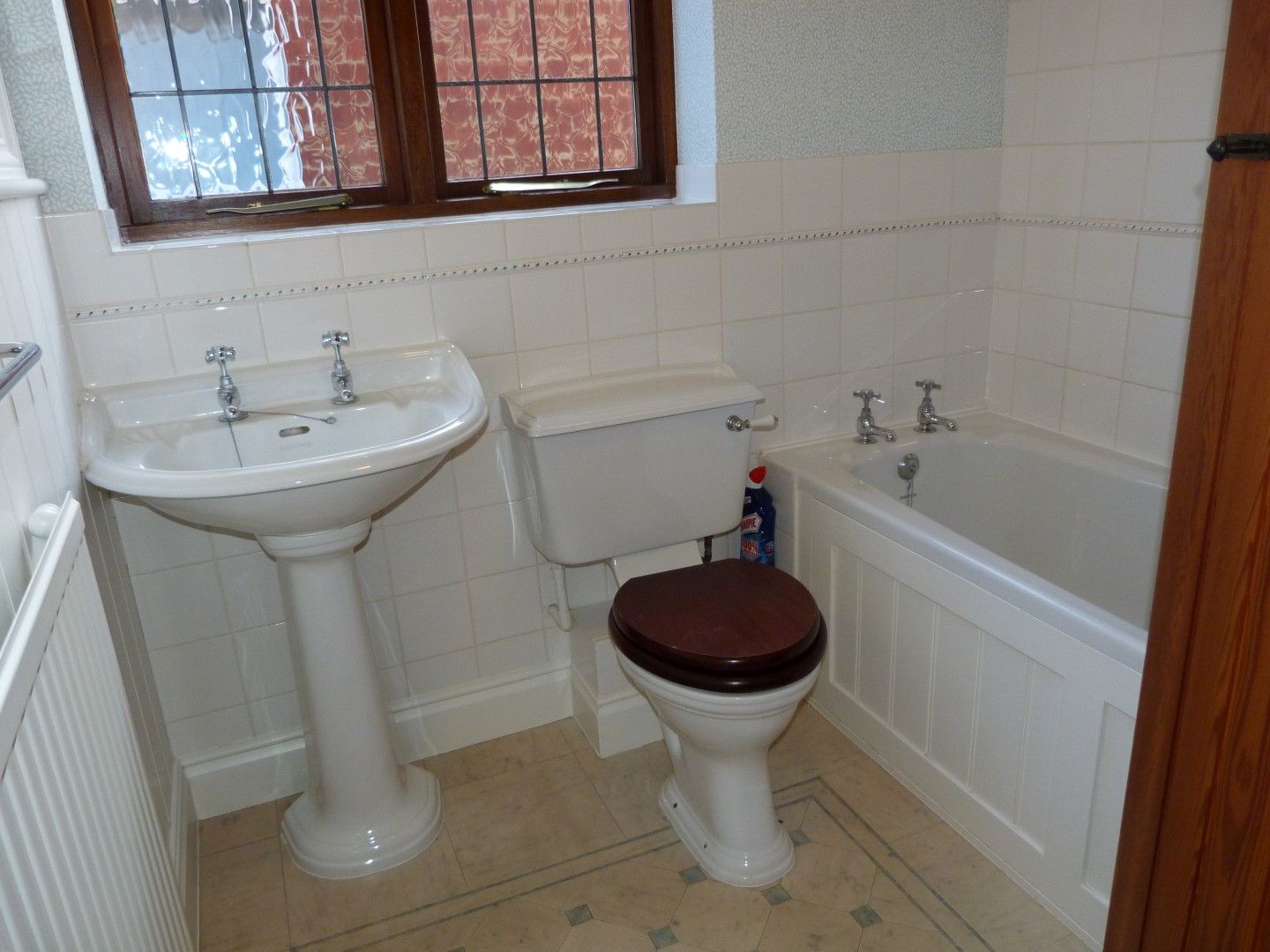 3 bedroom detached house SSTC in Broadstairs - Photograph 6