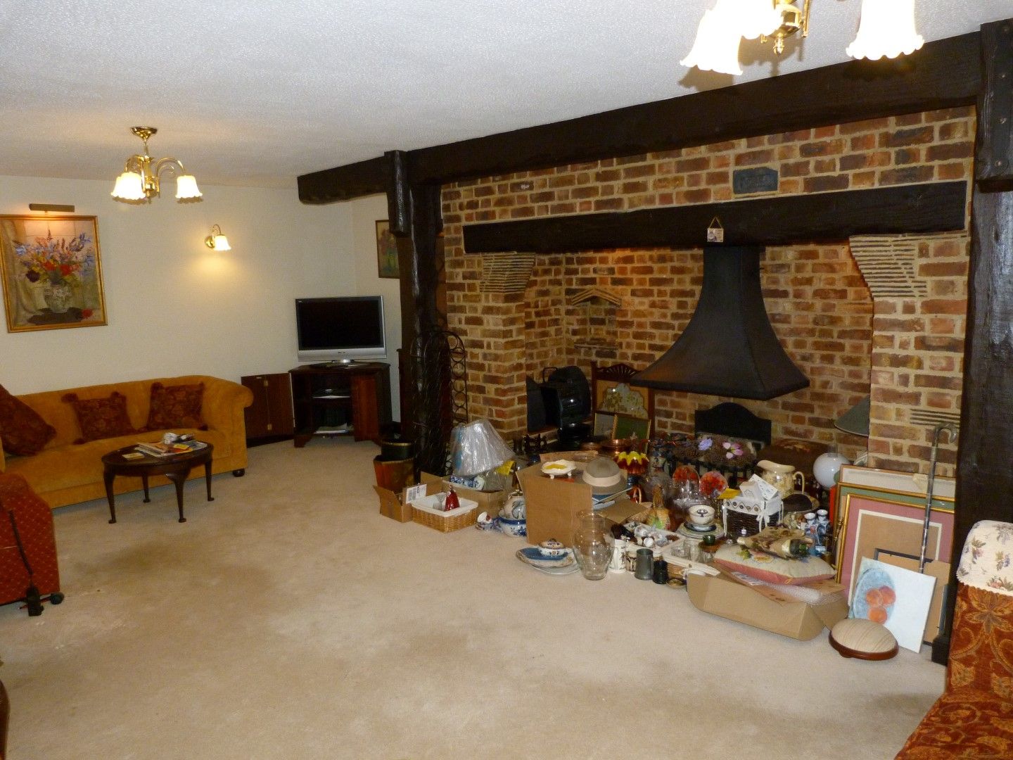 4 bedroom detached house SSTC in Broadstairs - Photograph 2