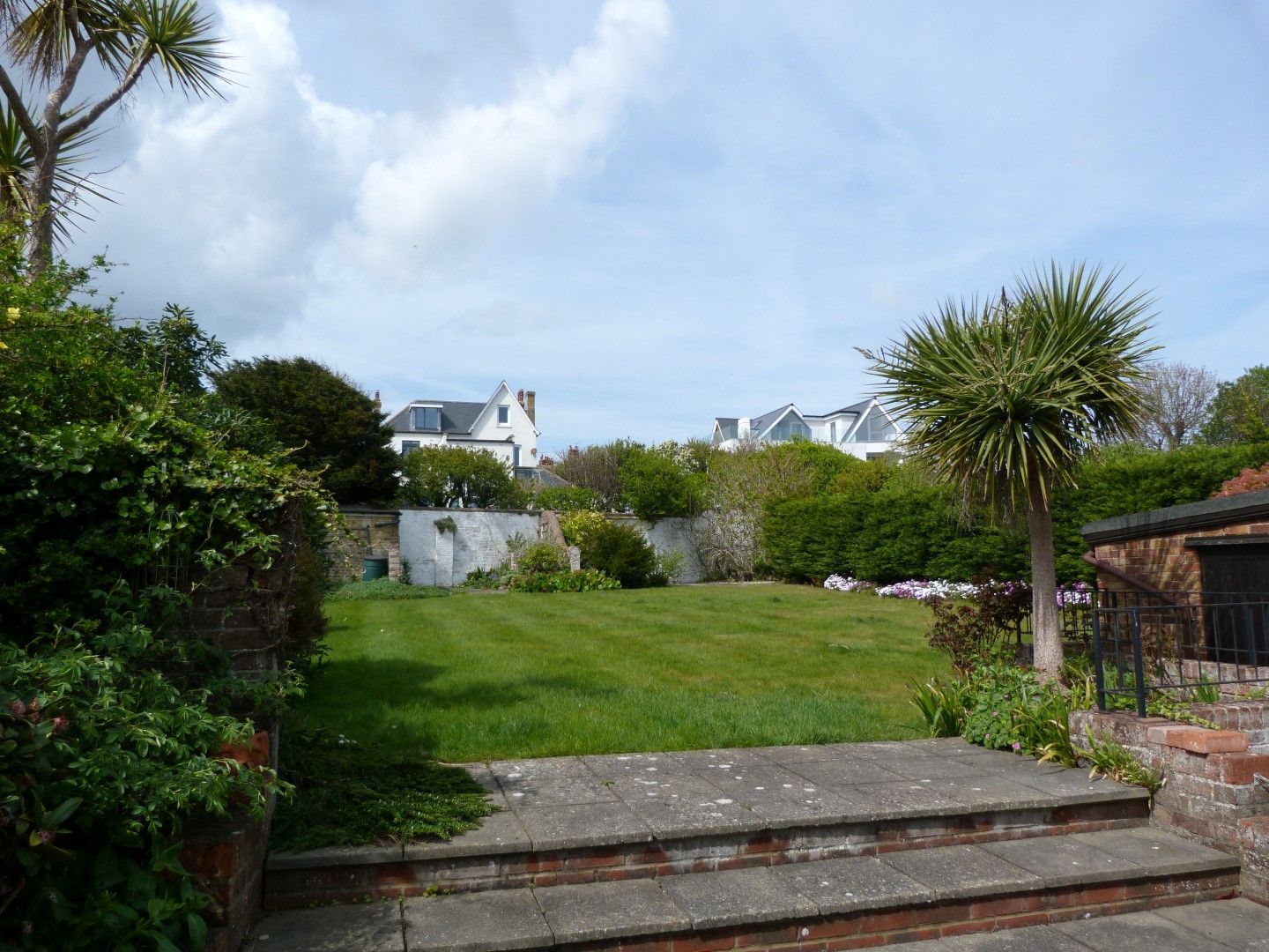 4 bedroom detached house SSTC in Broadstairs - Photograph 4