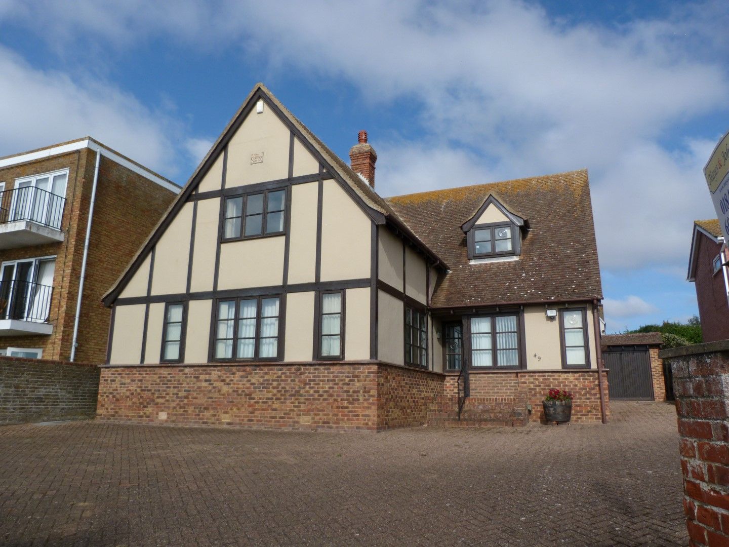4 bedroom detached house SSTC in Broadstairs - Photograph 13