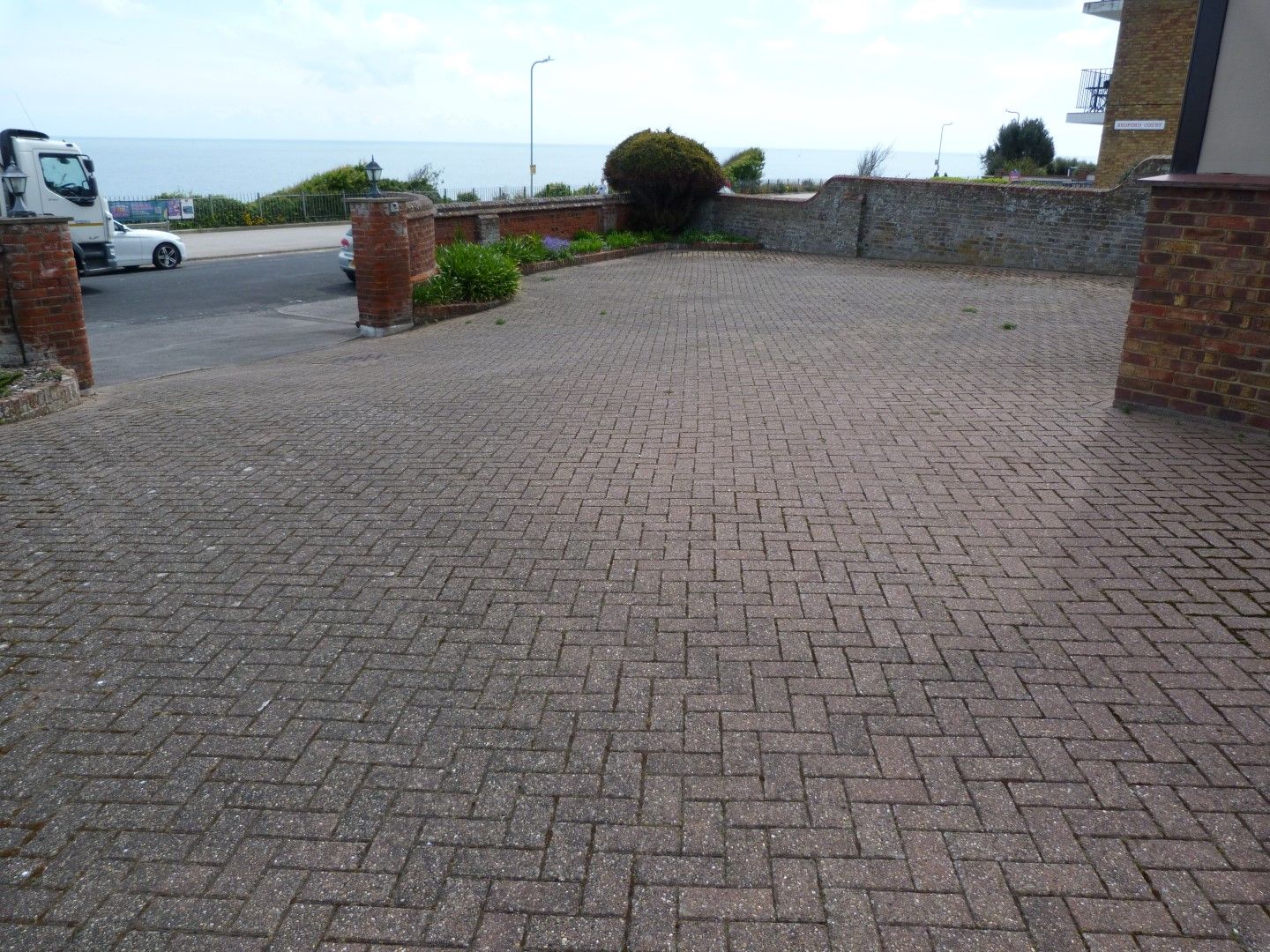 4 bedroom detached house SSTC in Broadstairs - Photograph 9