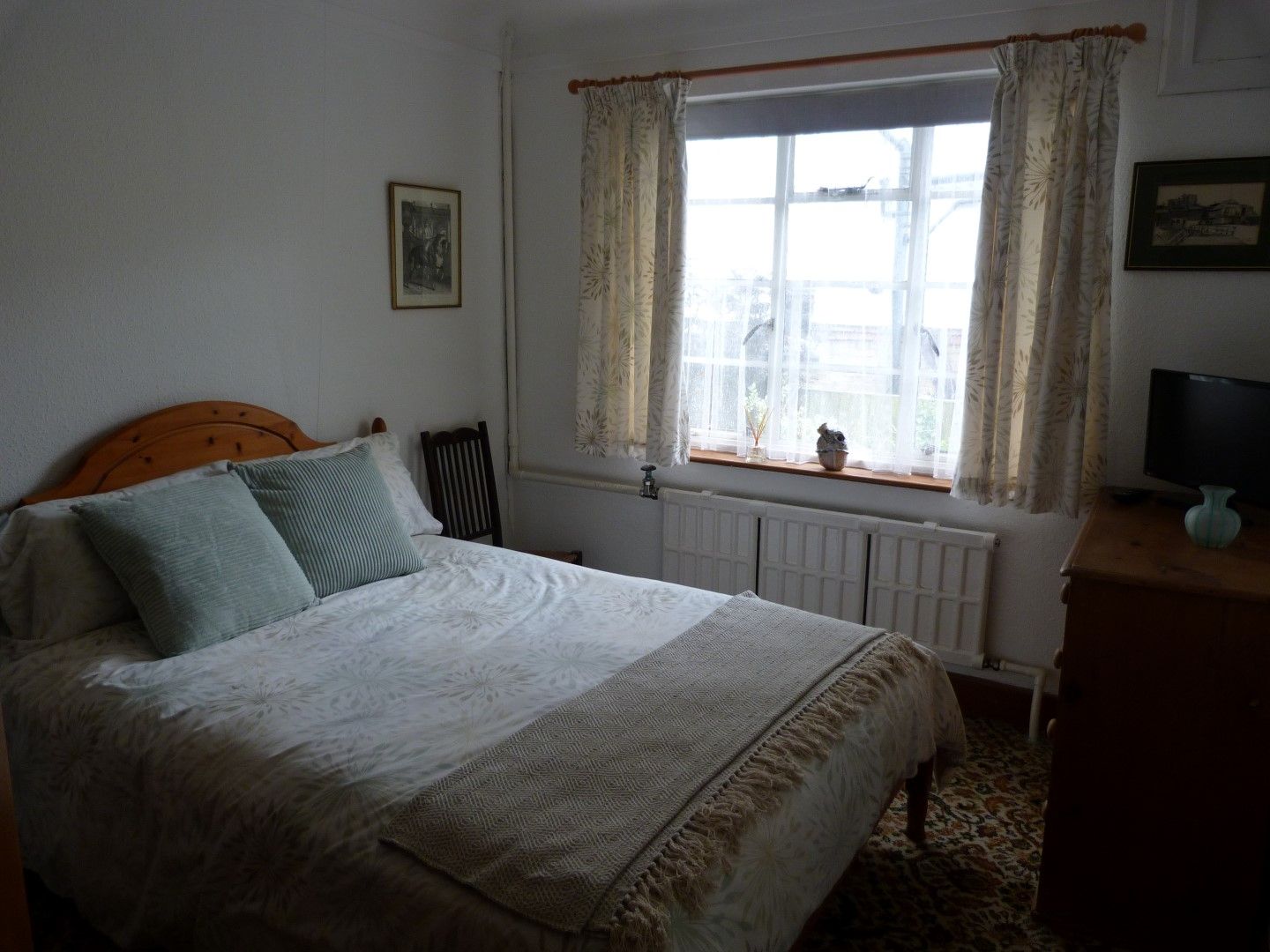 3 bedroom detached bungalow SSTC in Broadstairs - Photograph 7