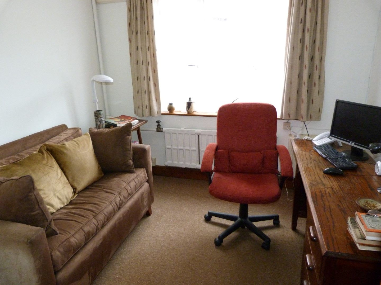 3 bedroom detached bungalow SSTC in Broadstairs - Photograph 8