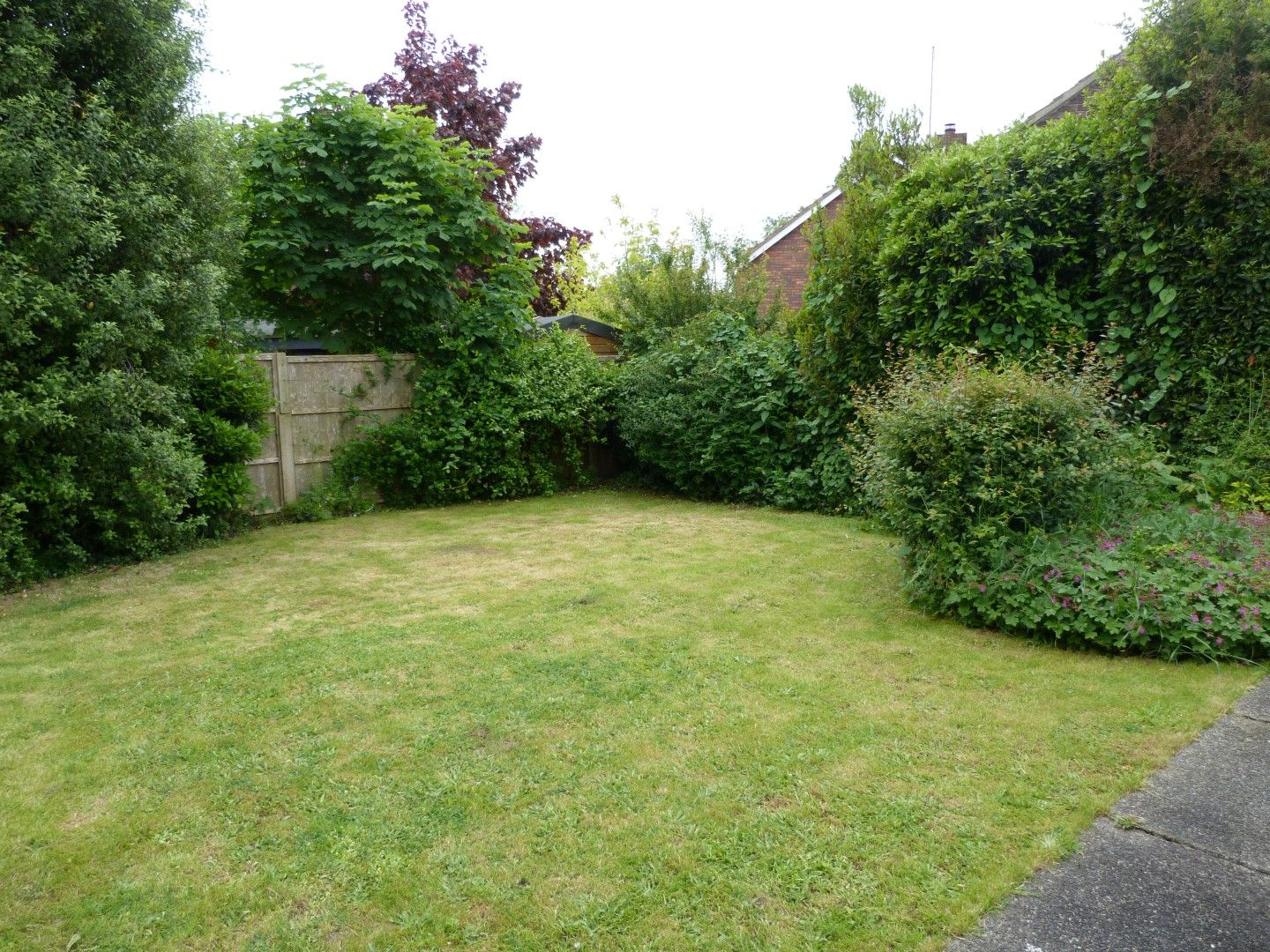 3 bedroom detached bungalow SSTC in Broadstairs - Photograph 11