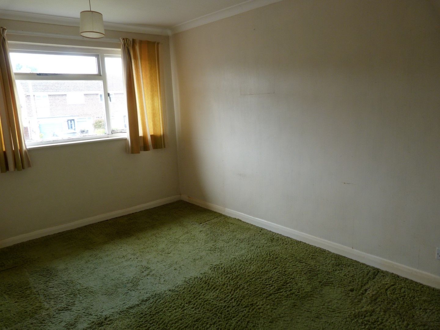 3 bedroom semi-detached house SSTC in Broadstairs - Photograph 5