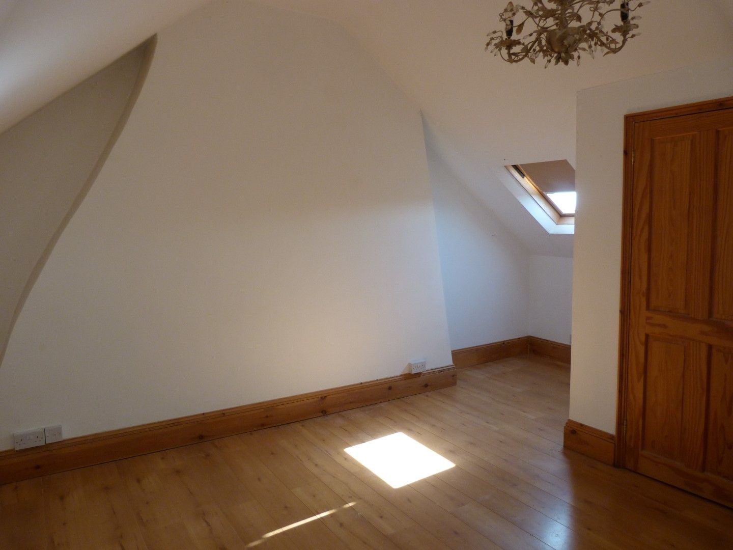 3 bedroom semi-detached house SSTC in Ramsgate - Photograph 6