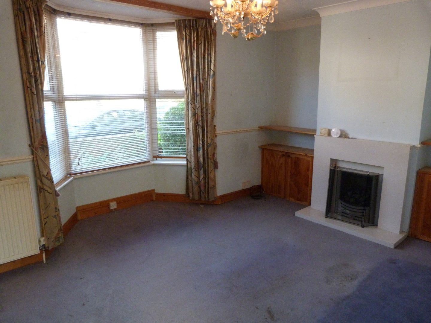 3 bedroom semi-detached house SSTC in Ramsgate - Photograph 2