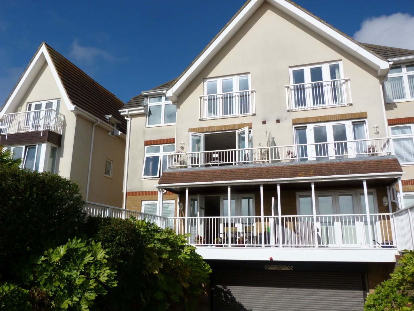 2 bedroom apartment flat/apartment For Sale in Broadstairs - Photograph 1