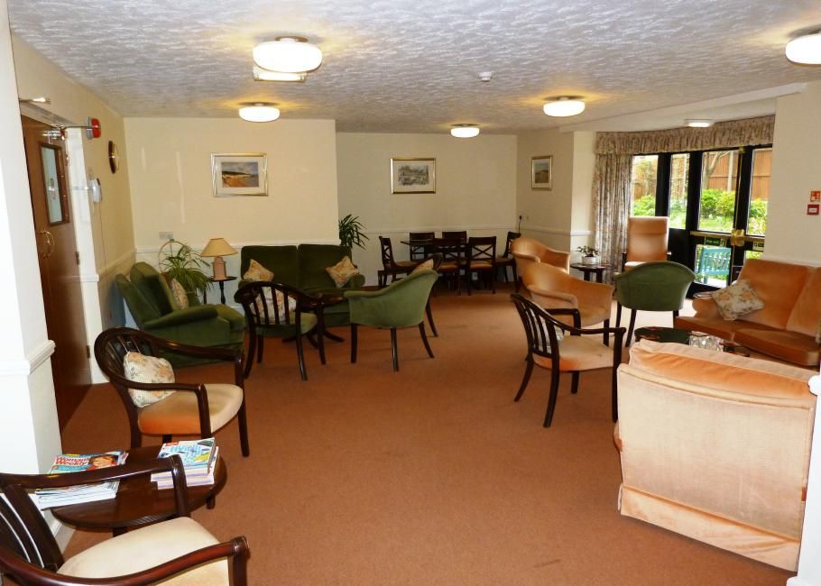 1 bedroom apartment flat/apartment For Sale in Broadstairs - Photograph 2