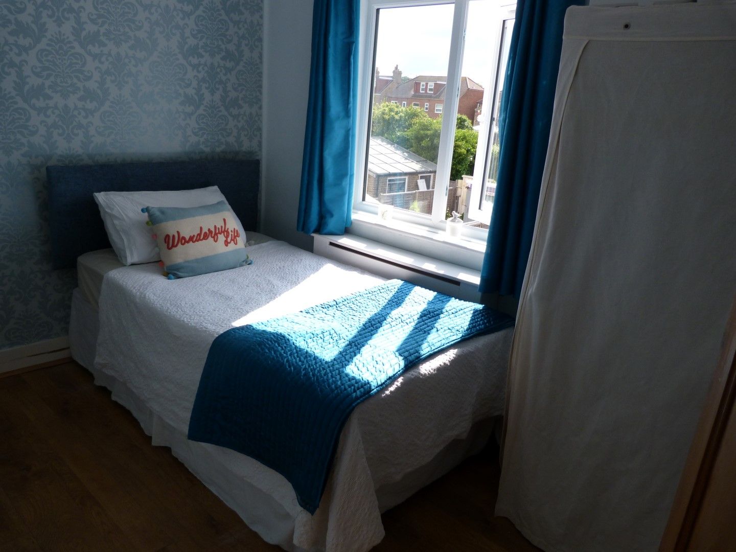 2 bedroom mid terraced house SSTC in Broadstairs - Photograph 8