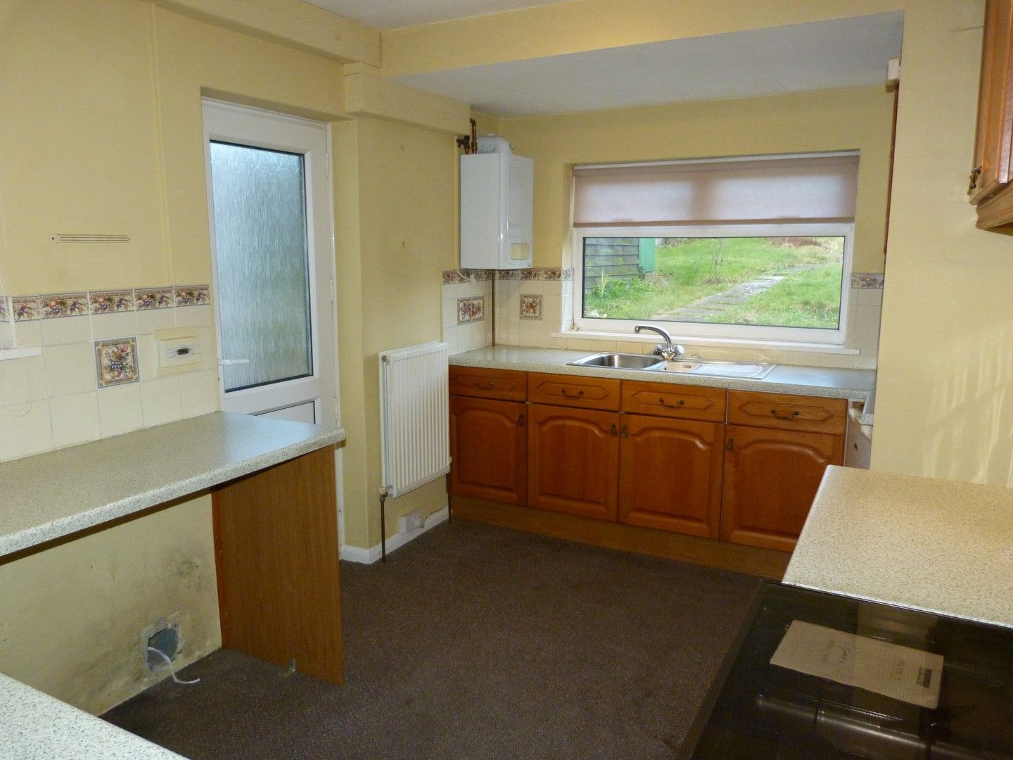 2 bedroom semi-detached bungalow SSTC in Broadstairs - Photograph 3