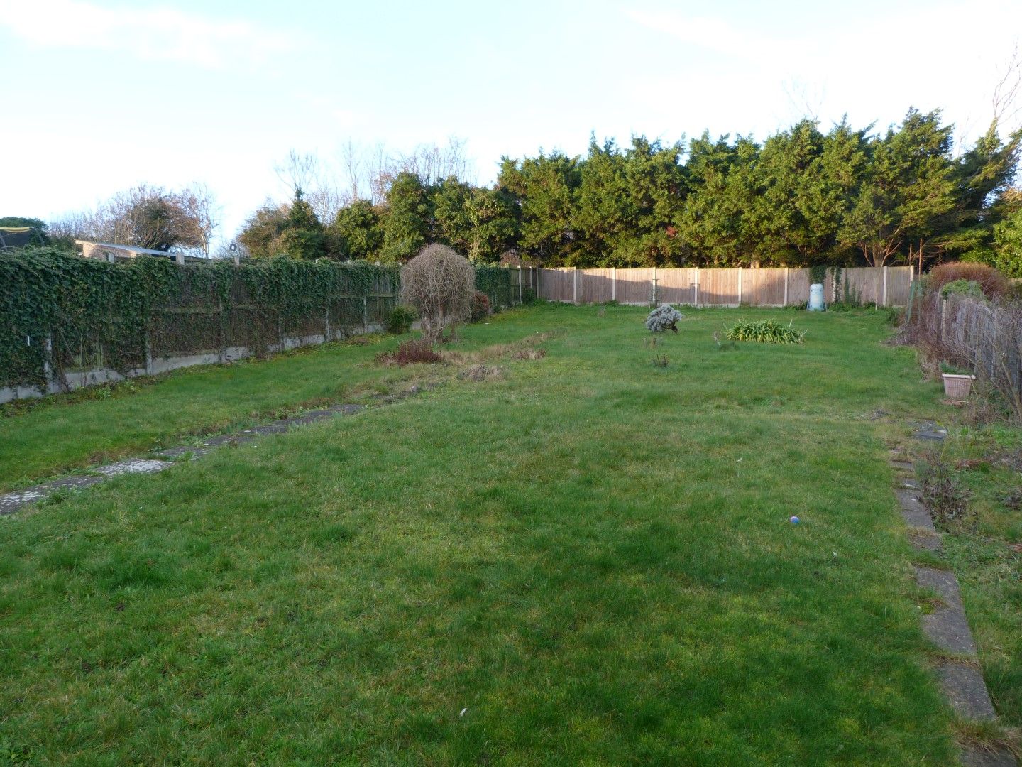 2 bedroom semi-detached bungalow SSTC in Broadstairs - Photograph 8