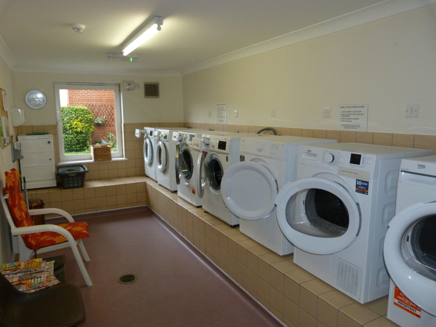 2 bedroom flat flat/apartment For Sale in Margate - Photograph 10