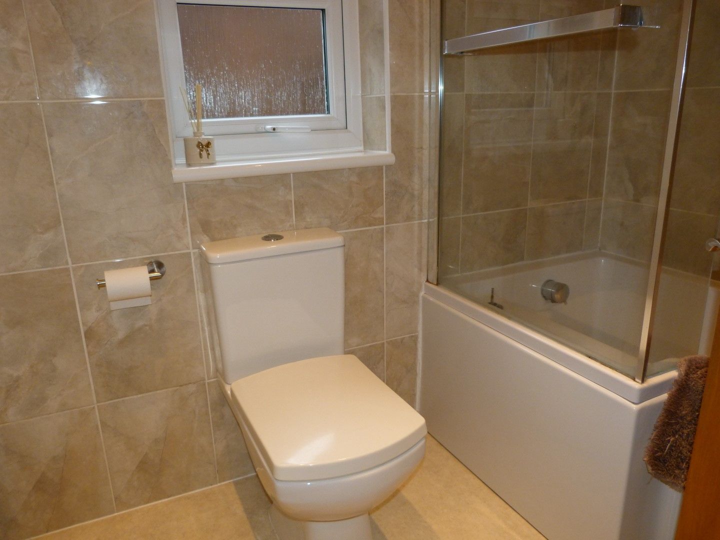 4 bedroom detached bungalow For Sale in Broadstairs - Photograph 7