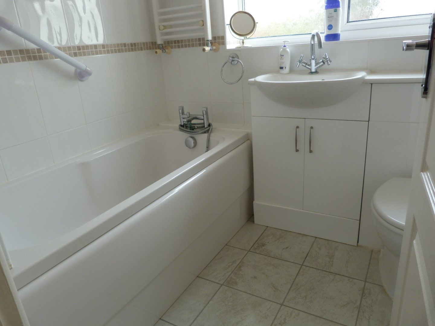 2 bedroom semi-detached bungalow SSTC in Broadstairs - Photograph 7