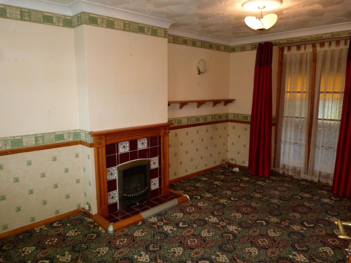 3 bedroom semi-detached house SSTC in Ramsgate - Photograph 2