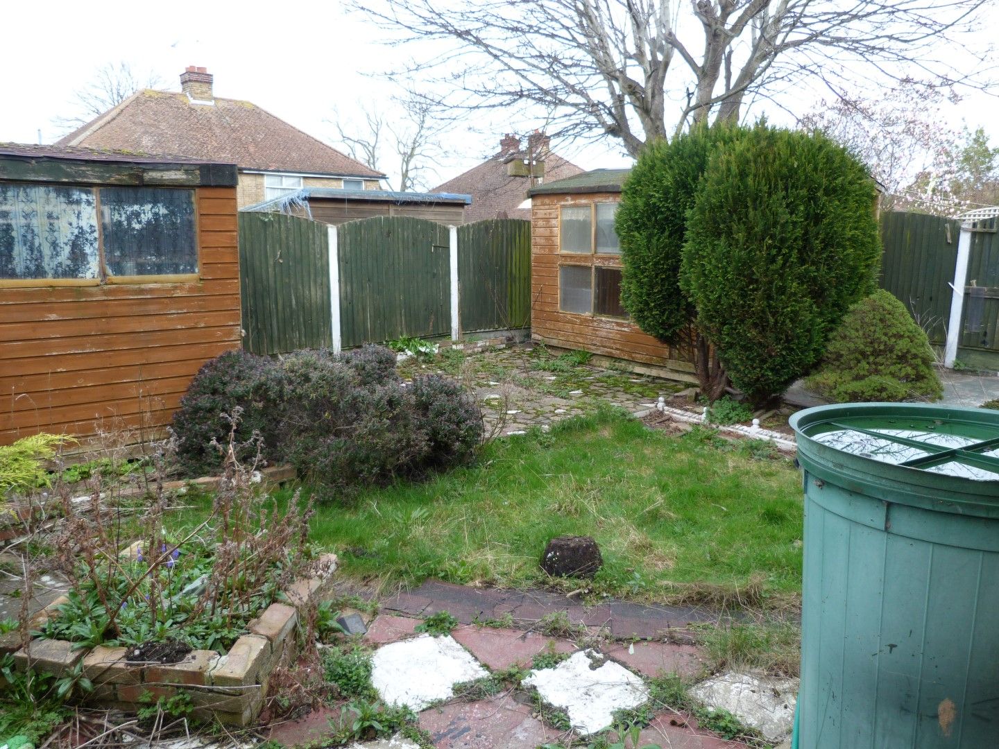 3 bedroom semi-detached house SSTC in Ramsgate - Photograph 8