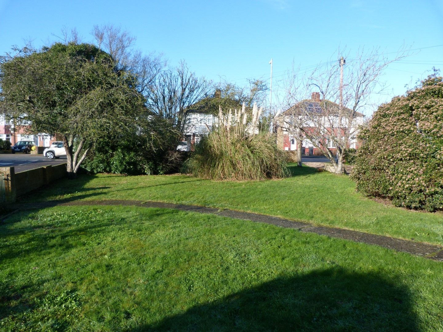 3 bedroom detached bungalow For Sale in Broadstairs - Photograph 9
