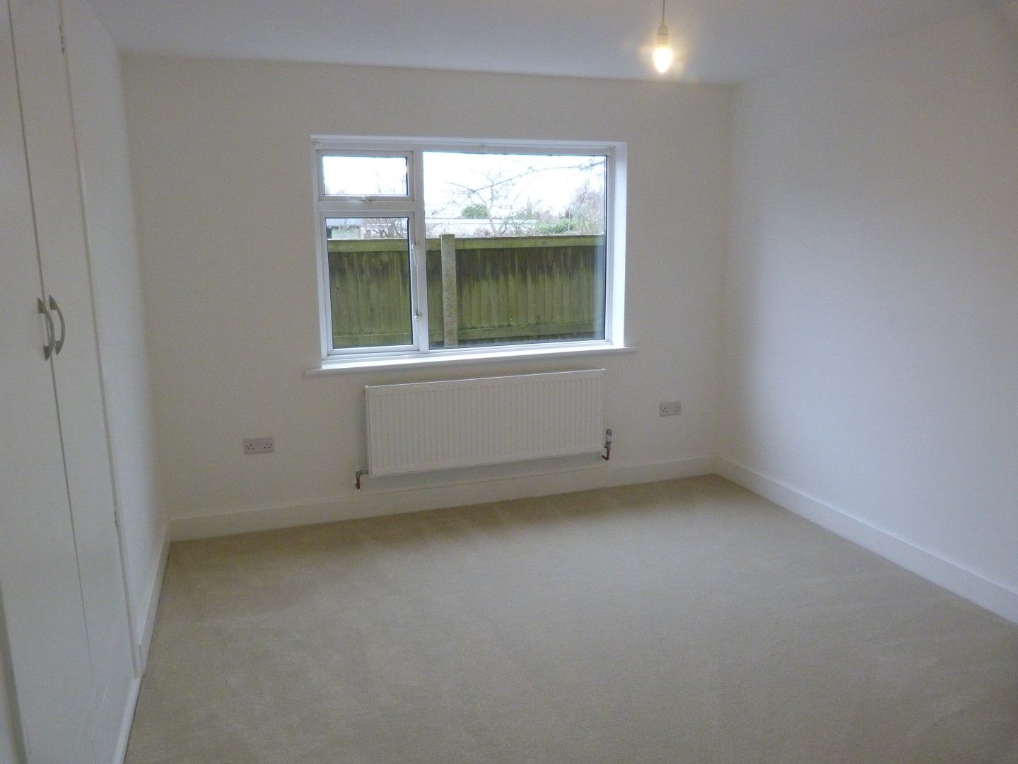 3 bedroom detached bungalow For Sale in Broadstairs - Photograph 7