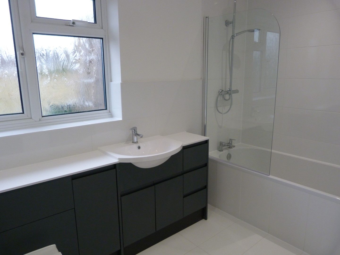 3 bedroom detached bungalow For Sale in Broadstairs - Photograph 8