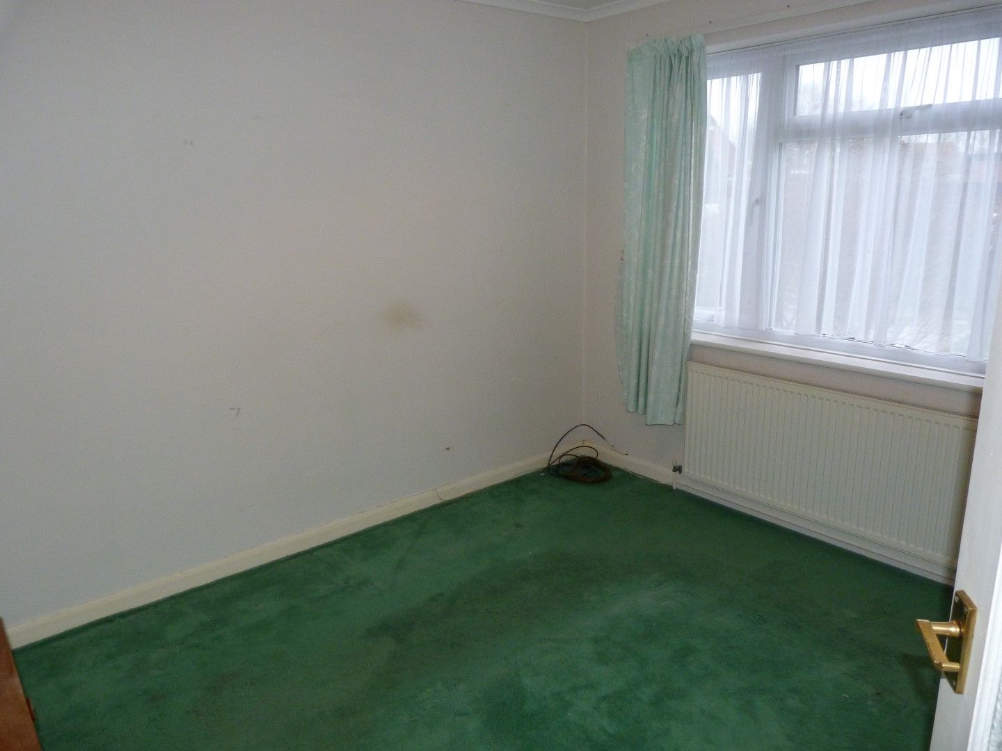 2 bedroom semi-detached bungalow For Sale in Broadstairs - Photograph 6
