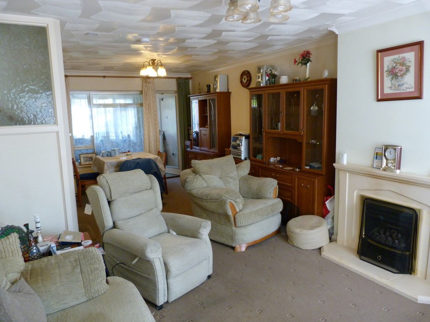 3 bedroom semi-detached house For Sale in Broadstairs - Photograph 2