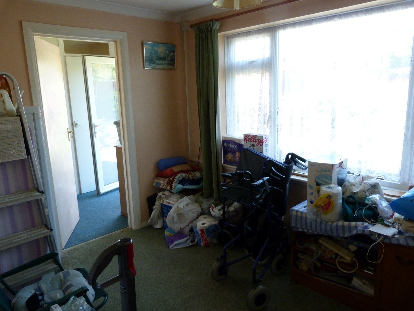 3 bedroom semi-detached house For Sale in Broadstairs - Photograph 4