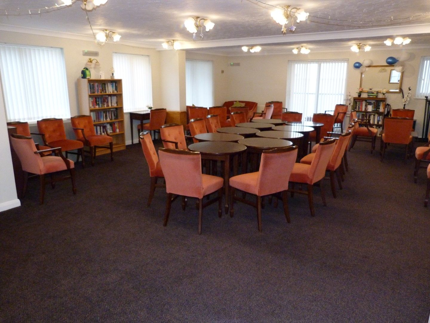 2 bedroom flat flat/apartment For Sale in Ramsgate - Photograph 7