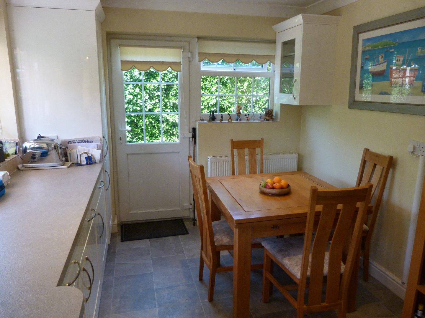 3 bedroom detached house For Sale in Broadstairs - Photograph 6