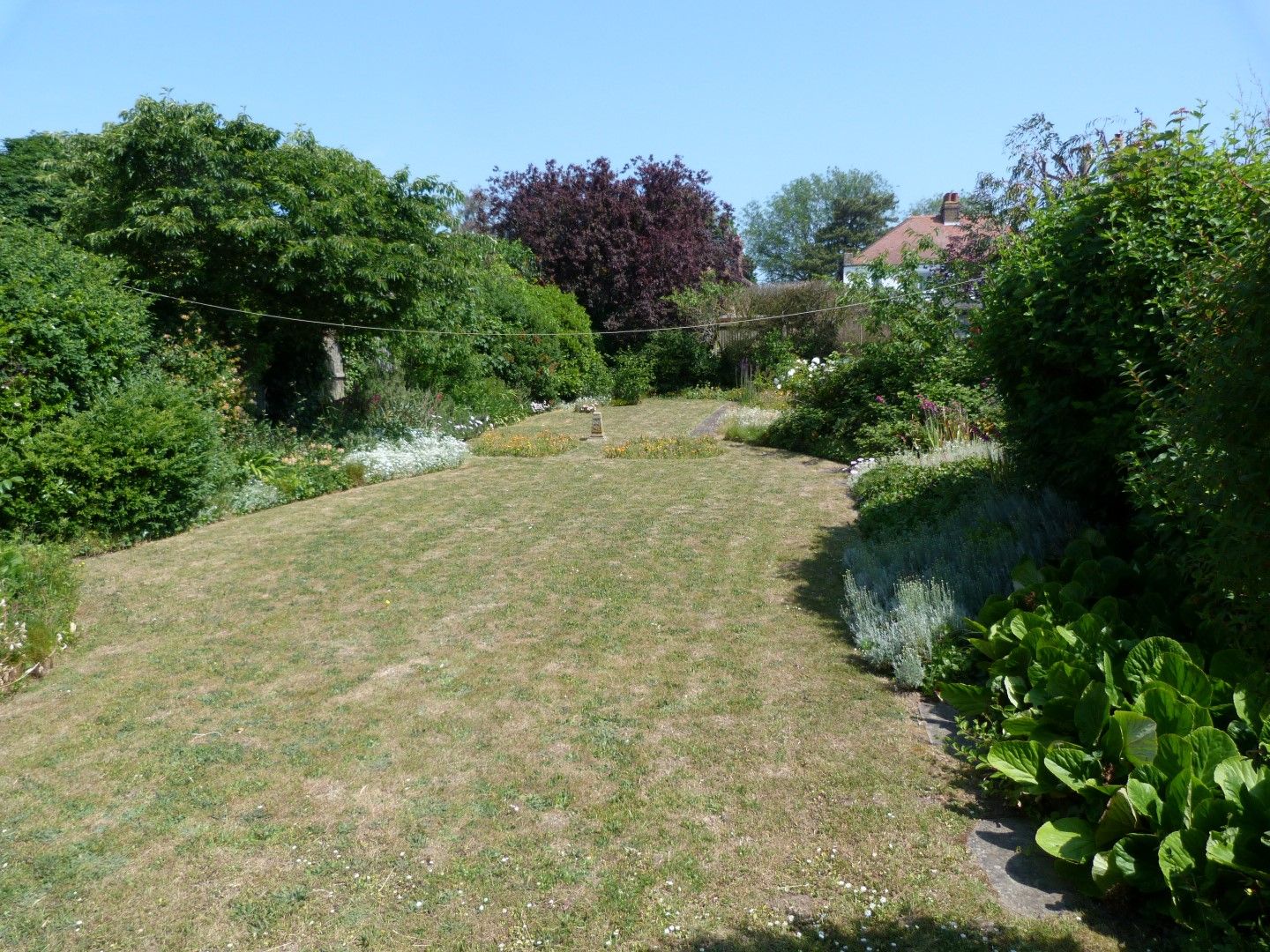 3 bedroom detached house For Sale in Broadstairs - Photograph 8