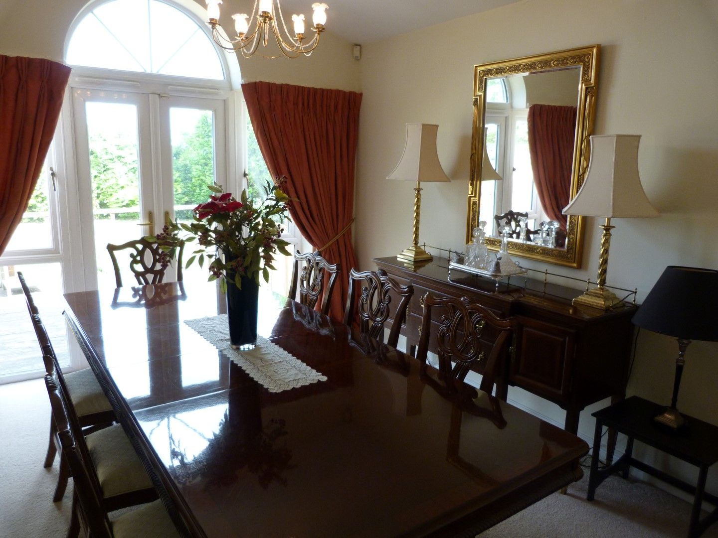 5 bedroom detached house For Sale in Broadstairs - Photograph 4