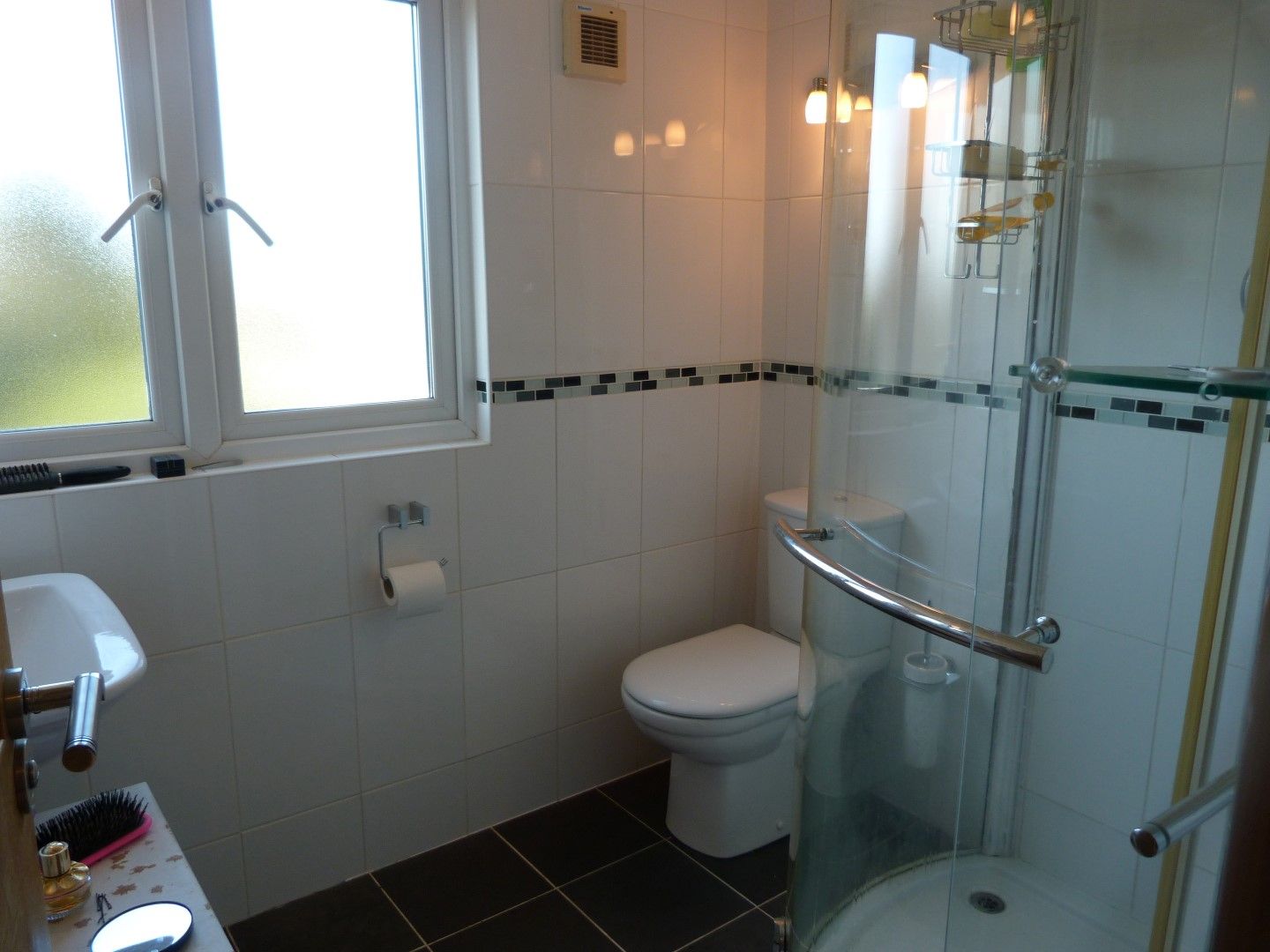 4 bedroom semi-detached house For Sale in Margate - Photograph 7