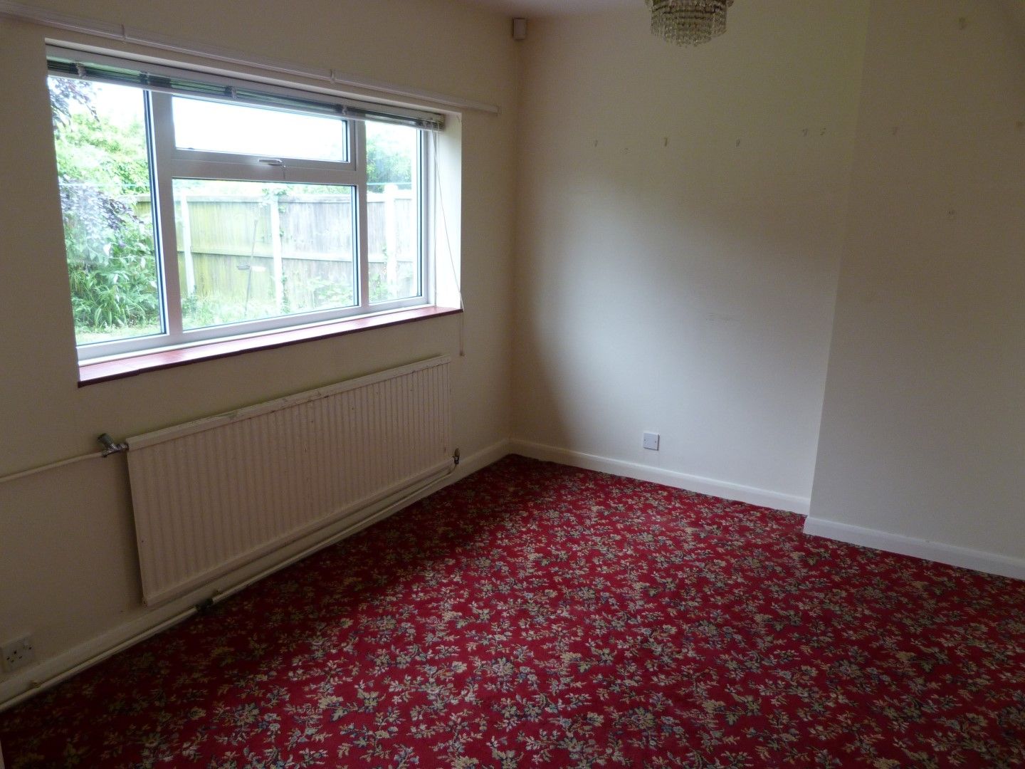 2 bedroom semi-detached bungalow SSTC in Broadstairs - Photograph 3