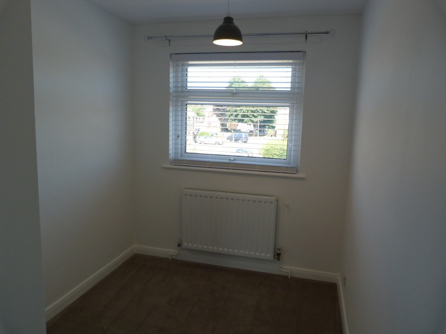 3 bedroom semi-detached house For Sale in Broadstairs - Photograph 8