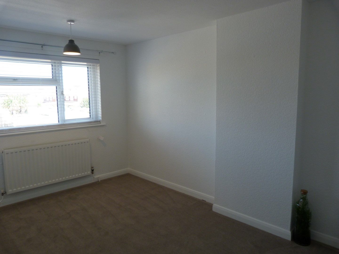 3 bedroom semi-detached house For Sale in Broadstairs - Photograph 6