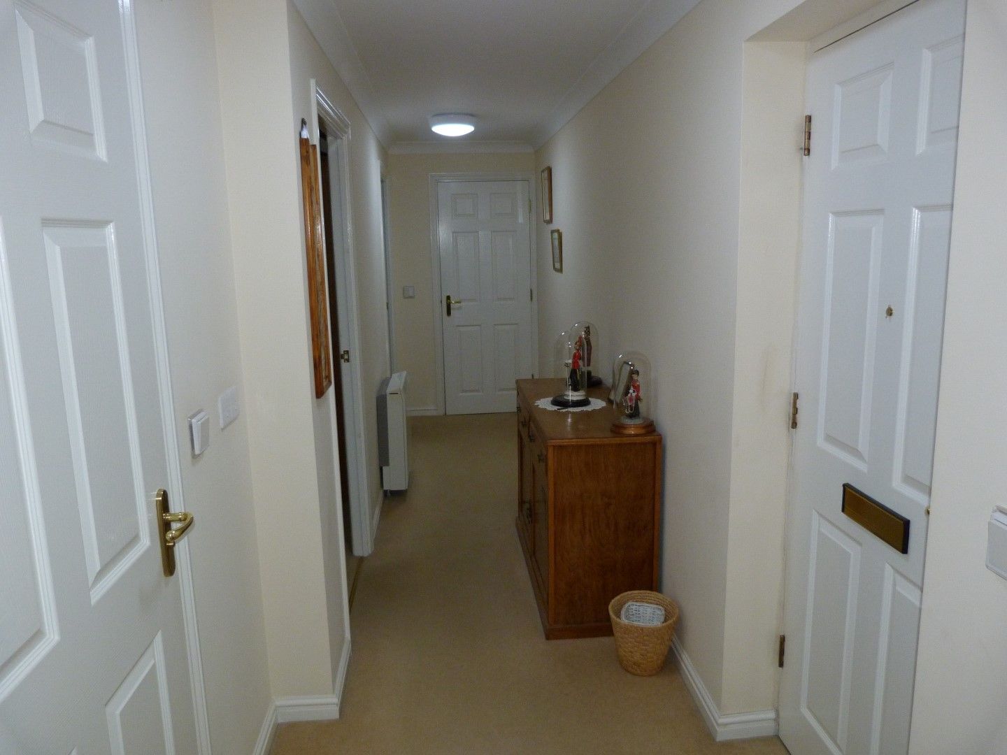 2 bedroom flat flat/apartment For Sale in Margate - Photograph 5
